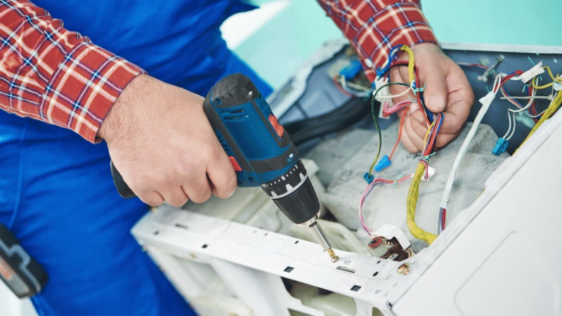 Yunusemre Goodman Goodman çamaşır makinesi kart tamiri – Su almama arızası orijinal parça ile giderildi. - Teknik servis örneği
